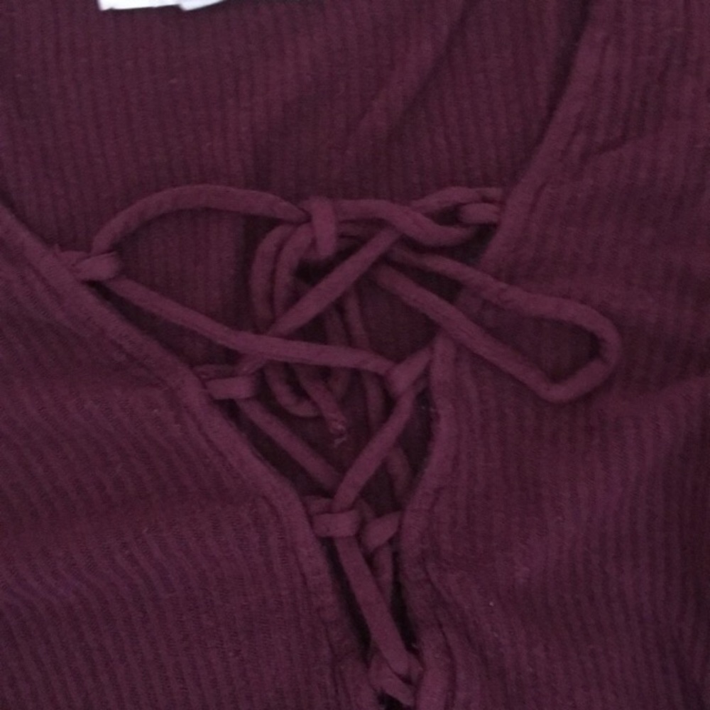 UO lace up top - Picture 3 of 4